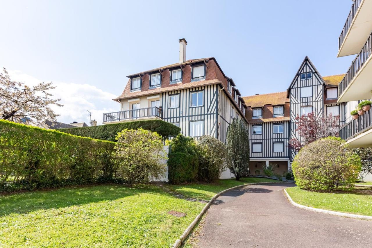 Le Carrousel - Appartement Avec Studio Attenant Deauville Dış mekan fotoğraf